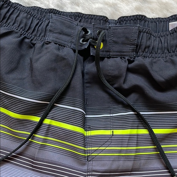 Billabong Boardshorts - Picture 3 of 10